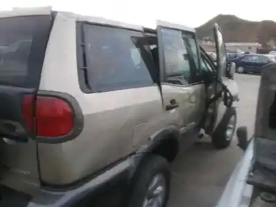 Véhicule à la ferraille nissan                                             terrano/terrano.ii (r20)                                                                                                                                                                                                                                   aventura                                                                                                                                                                                                                                                   de l'année 2006 alimenté zd30