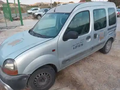 Scrapping Vehicle renault kangoo (f/kc0) authentique 4x4 of the year 2001 powered f9q r7