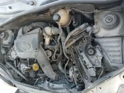 Scrapping Vehicle renault kangoo (f/kc0) authentique 4x4 of the year 2001 powered f9q r7