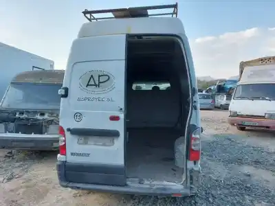 Здавання транспортного засобу renault master ii phase 2 combi combi 3t5 l2 9-pl. caja cerrada/techo elev. 114 cv / 84 kw року 2001 потужний 