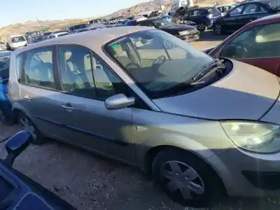 Scrapping Vehicle renault scenic ii megane scenic of the year 2006 powered k9k p7