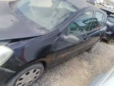 Veículo de Sucata renault clio iii 20 aniversario 90 cv / 66 kw do ano 2007 alimentado k9k m7