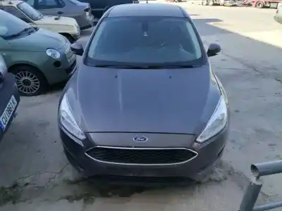 Veicolo di demolizione ford focus lim. business dell'anno 2015 alimentato t1da