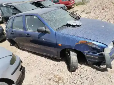 Vehicul casat SEAT IBIZA (6K)  al anului 2001 alimentat 