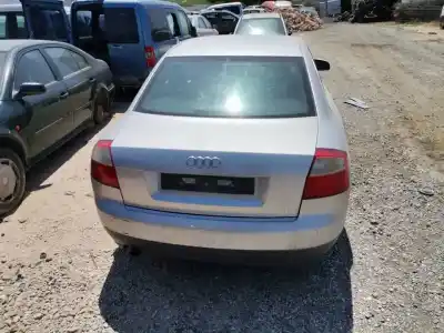 Scrapping Vehicle audi a4 b7 avant (8ed) 2.0 of the year 2001 powered alt