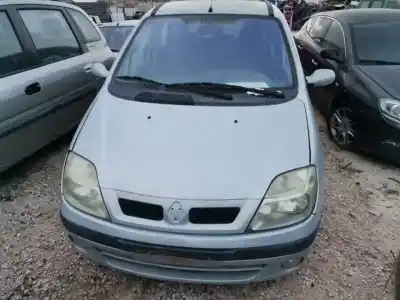 Sloopvoertuig renault scenic (ja..) 1.4 16v rxe van het jaar 2001 aangedreven k4m a7