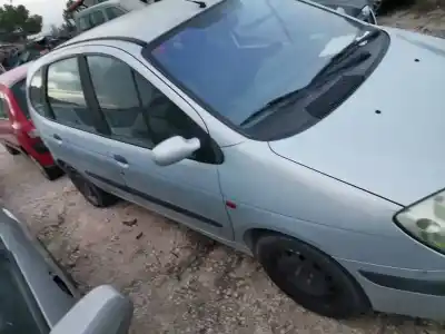 Sloopvoertuig renault scenic (ja..) 1.4 16v rxe van het jaar 2001 aangedreven k4m a7