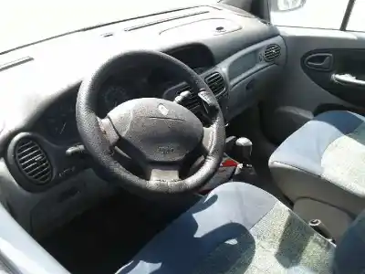 Здавання транспортного засобу renault megane i scenic (ja0) 1.9 dti diesel cat 98 cv / 72 kw року 2002 потужний f9q744