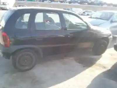Veicolo di demolizione opel corsa b swing dell'anno 1996 alimentato x17d