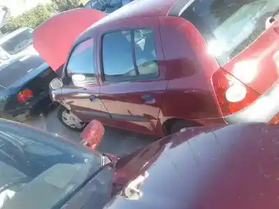 Scrapping Vehicle renault clio ii fase ii (b/cb0) authentique 58 cv / 43 kw of the year 2001 powered d7f g7