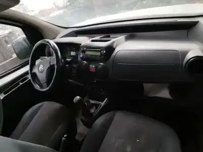 Veicolo di demolizione citroen nemo sx dell'anno 2010 alimentato 8hs