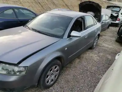 Scrapping Vehicle audi a4 b6 (8e2) 1.9 tdi of the year 2003 powered awx