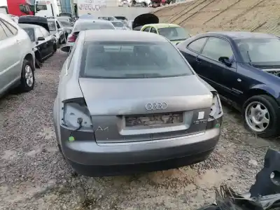 Scrapping Vehicle audi a4 b6 (8e2) 1.9 tdi of the year 2003 powered awx