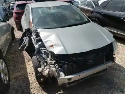 Veículo de Sucata toyota auris luna+ do ano 2007 alimentado 1nd