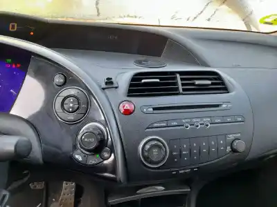 Verschrottungsfahrzeug honda civic viii hatchback (fn, fk) 1.8 (fn1 fk2) des jahres 0 angetrieben r18a2