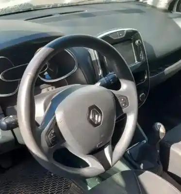 Veículo de Sucata renault clio iv (bh_) 1.5 dci (bhmw) do ano 2012 alimentado 