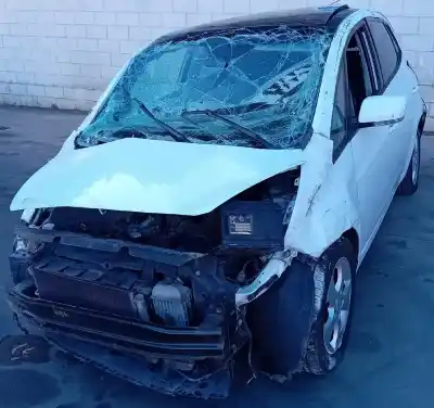 Veicolo di demolizione kia venga (yn) 1.4 crdi 90 dell'anno 2011 alimentato d4fc