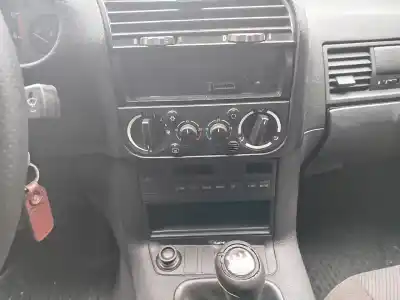 Veicolo di demolizione bmw 3 (e36) 318 tds dell'anno 1995 alimentato m41 d17 (174t1)