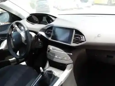 Scrapping Vehicle peugeot 308 sw ii (lc_, lj_, lr_, lx_, l4_) 1.5 bluehdi 130 of the year 0 powered yhz (dv5rc)