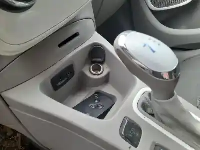 Veicolo di demolizione renault zoe (bfm_) zoe (bfmc) 5aq605 dell'anno 0 alimentato 