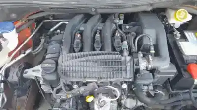 Здавання транспортного засобу peugeot 208 i (ca_, cc_) 1.2 vti 82 року 0 потужний hmz (eb2)
