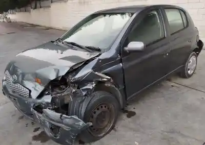 Veículo de Sucata toyota yaris (_p1_) 1.0 (scp10_) do ano 0 alimentado 