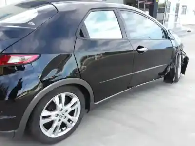 Verschrottungsfahrzeug honda civic viii hatchback (fn, fk) 2.2 ctdi (fk3) des jahres 0 angetrieben n22a2