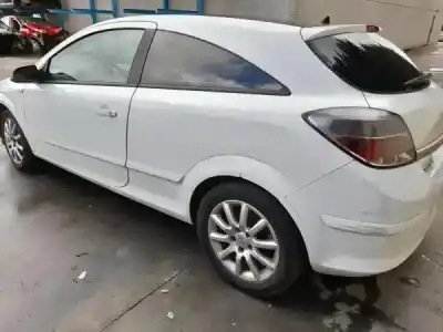 Здавання транспортного засобу opel astra h gtc (a04) 1.7 cdti (l08) року 0 потужний 
