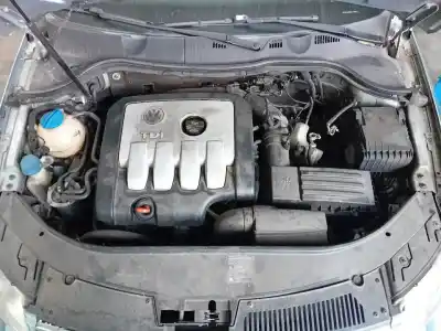 Veicolo di demolizione volkswagen passat b6 (3c2) 2.0 tdi 16v dell'anno 0 alimentato bkp