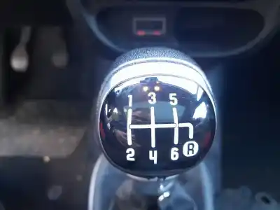 Veículo de Sucata fiat 500l (351_, 352_) 1.4 (199lyb1b) do ano 0 alimentado 843 a1.000