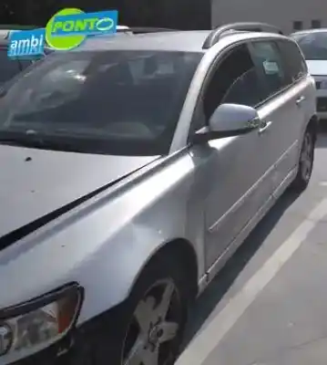 Veículo de Sucata volvo v50 (545) 1.6 d do ano 0 alimentado 