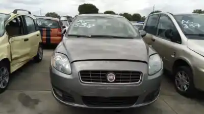 Veicolo di demolizione fiat croma (194_) gasolina 2009 5p dell'anno 2009 alimentato 