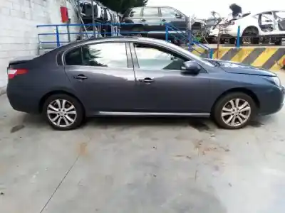 Здавання транспортного засобу renault latitude (l70_) gasóleo 2010 5p року 2010 потужний 