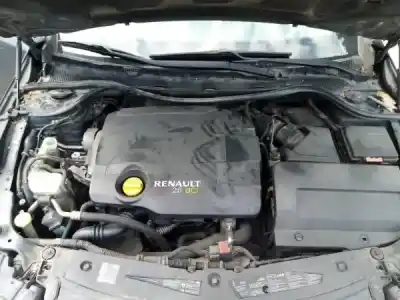 Здавання транспортного засобу renault latitude (l70_) gasóleo 2010 5p року 2010 потужний 