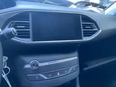 Scrapping Vehicle peugeot 308 (p5) 1.5 hdi /131cv/96kw of the year 2020 powered yhy (dv5rd)