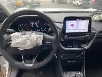 Veículo de Sucata ford puma (j2k, cf7) 1.0 ecoboost mhev do ano 2022 alimentado 