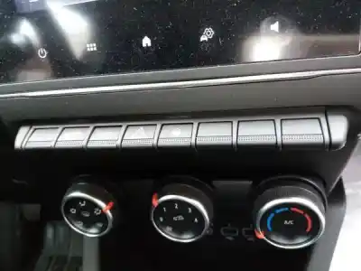 Vehicul casat renault clio v (bf_) 1.5 blue dci 115 (b7ad) al anului 2020 alimentat 