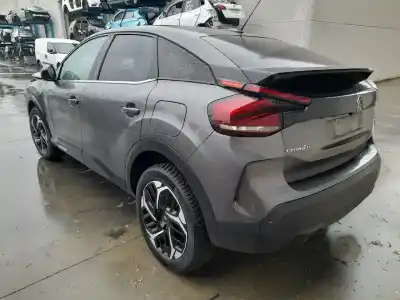 Veículo de Sucata citroen c4 iii gasóleo 2022 5p do ano 2022 alimentado 