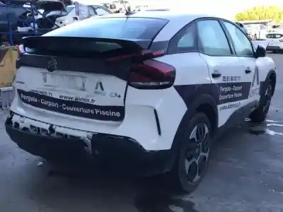 Veículo de Sucata citroen c4 iii gasóleo 2022 5p do ano 2022 alimentado 