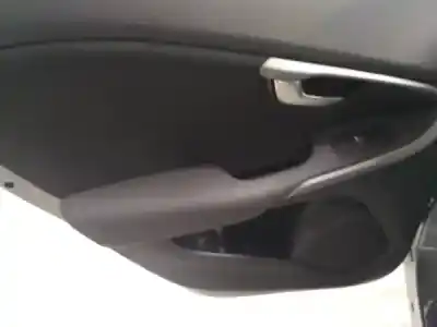 Здавання транспортного засобу volvo v40 hatchback (525) d2 року 2016 потужний 