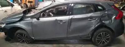 Здавання транспортного засобу volvo v40 hatchback (525) d2 року 2016 потужний 