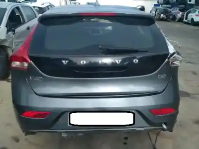 Здавання транспортного засобу volvo v40 hatchback (525) d2 року 2016 потужний 