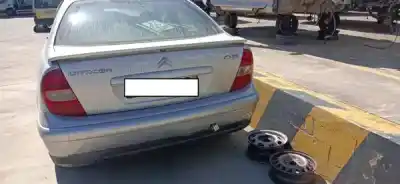 Veicolo di demolizione citroen c5 i (dc_) 1836 as gasolina 2001 4p dell'anno 2001 alimentato 