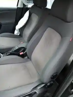 Veicolo di demolizione citroen c5 i (dc_) 1836 as gasolina 2001 4p dell'anno 2001 alimentato 