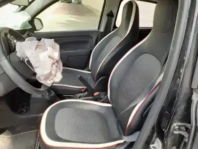 Veículo de Sucata renault twingo iii (bcm_) 1.0 sce 70 do ano 2018 alimentado 