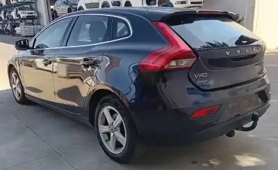 Sloopvoertuig volvo v40 hatchback 480 gasóleo 2013 5p van het jaar 2013 aangedreven 