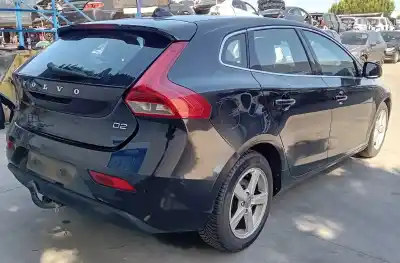 Sloopvoertuig volvo v40 hatchback 480 gasóleo 2013 5p van het jaar 2013 aangedreven 