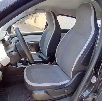 Sloopvoertuig renault twingo iii (bcm_) 1.0 sce 70 van het jaar 2019 aangedreven h4d 400