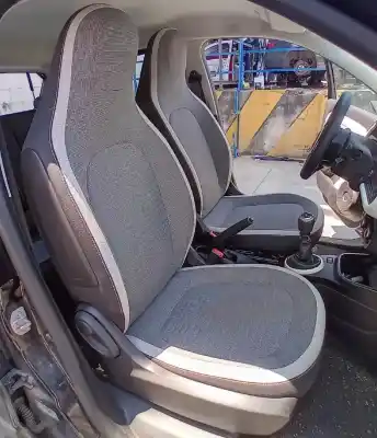 Sloopvoertuig renault twingo iii (bcm_) 1.0 sce 70 van het jaar 2019 aangedreven h4d 400