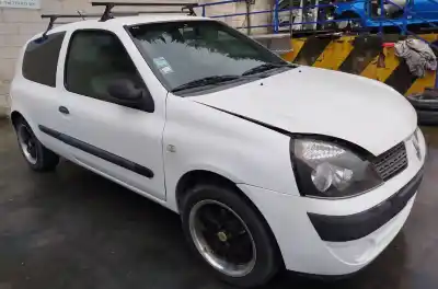 Veículo de Sucata renault clio ii caixa (sb0/1/2_) 1.5 dci do ano 2004 alimentado k9k 700